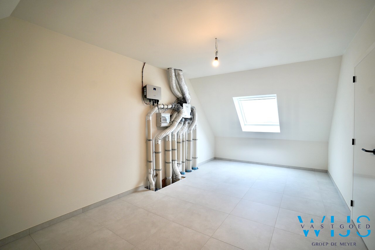 Zeer ruime nieuwbouw op 510m² te ASSENEDE/BASSEVELDE! 