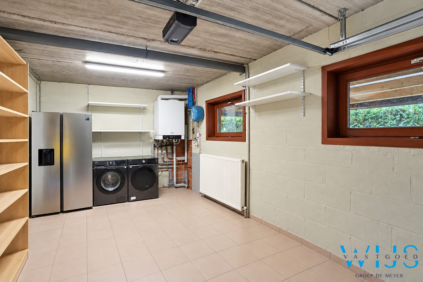 Instapklare open bebouwing met vier slaapkamers op een zonnig hoekperceel in Assenede! 