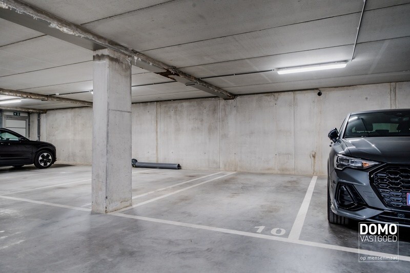 Exclusief appartement met uniek uitzicht te Alken. Inclusief 3 parkeerplaatsen en ruime kelderberging. 