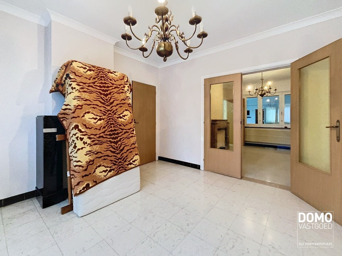 RUIME WONING MET GARAGE, TUIN &amp; 3 SLAAPKAMERS TE ALKEN 