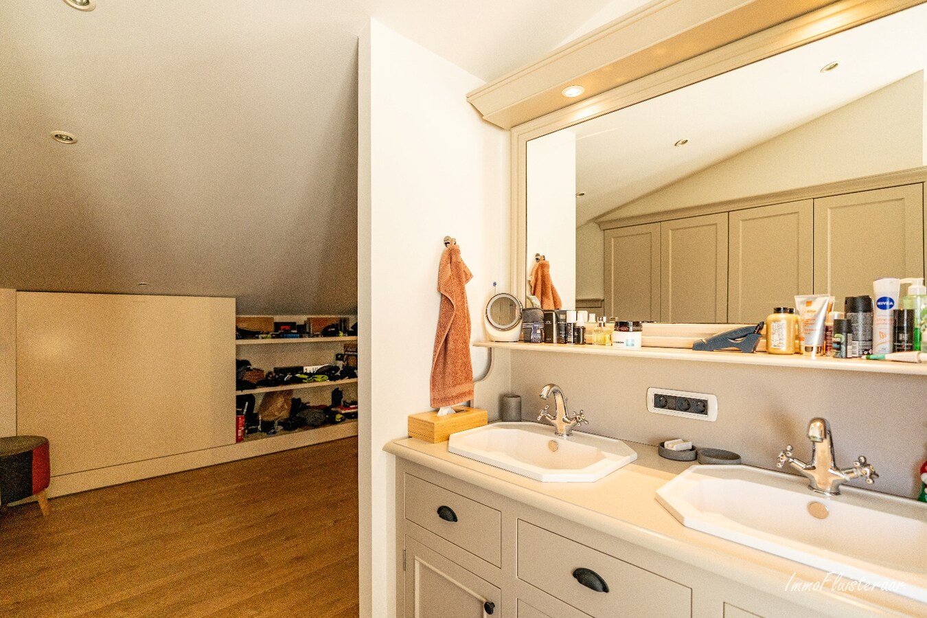 Volledig uitgeruste paardenaccommodatie op ca. 4,2 ha nabij Herentals 