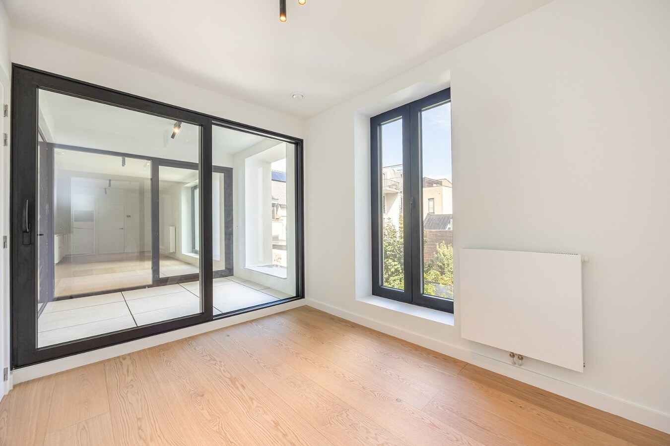 Gerenoveerd appt. met 2 slpk én terras te Antwerpen! 