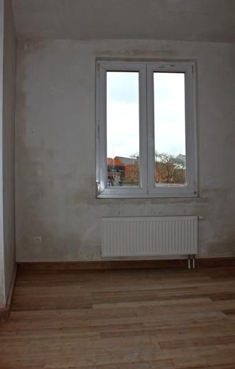 Pas gerenoveerde rijwoning nabij centrum Ledeberg 