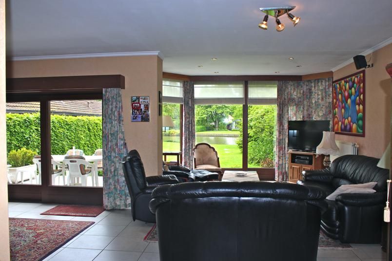 Villa + grote tuin aan de Leie 