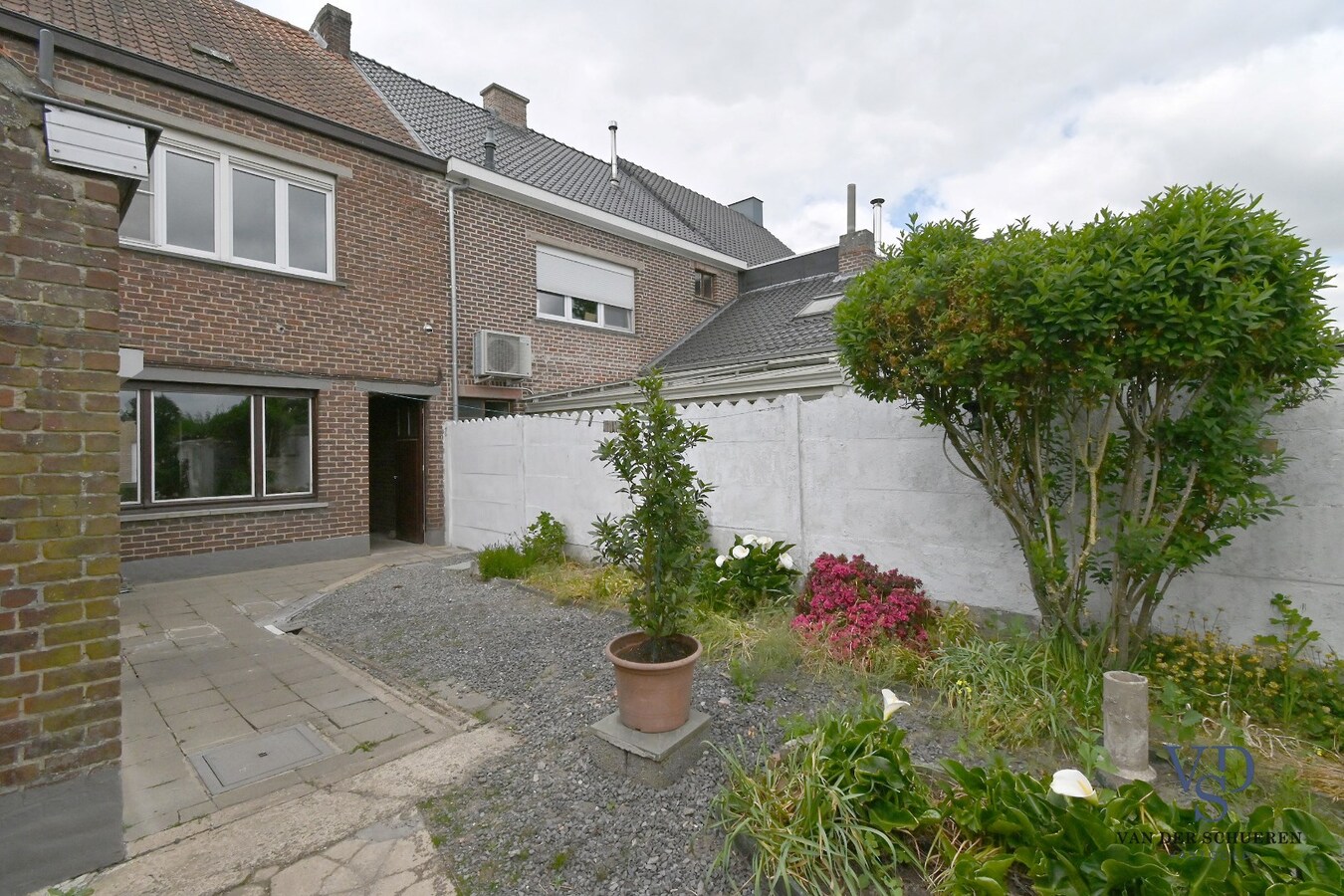 Degelijke gesloten bebouwing 