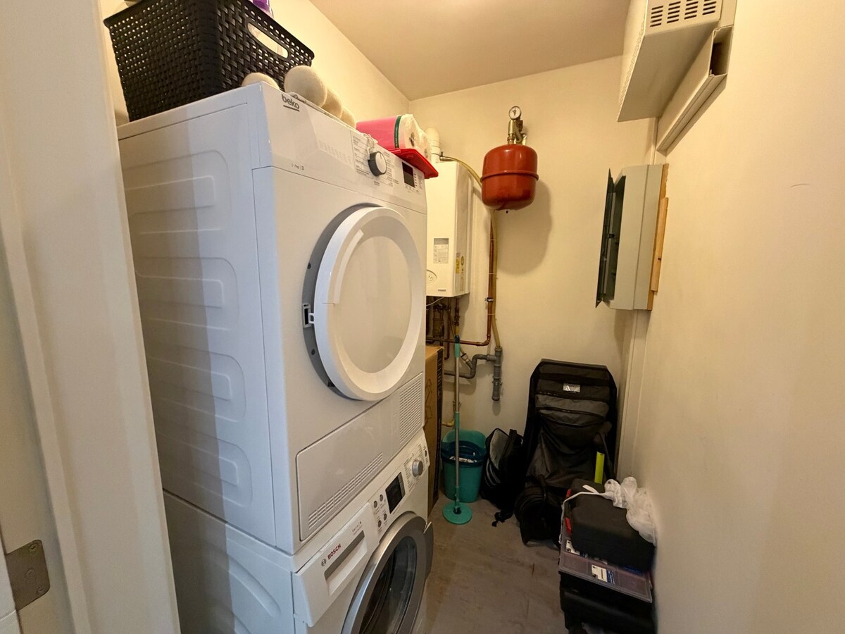 Gelijkvloers app. nabij het Carlos Dierickxplein te Asper. 