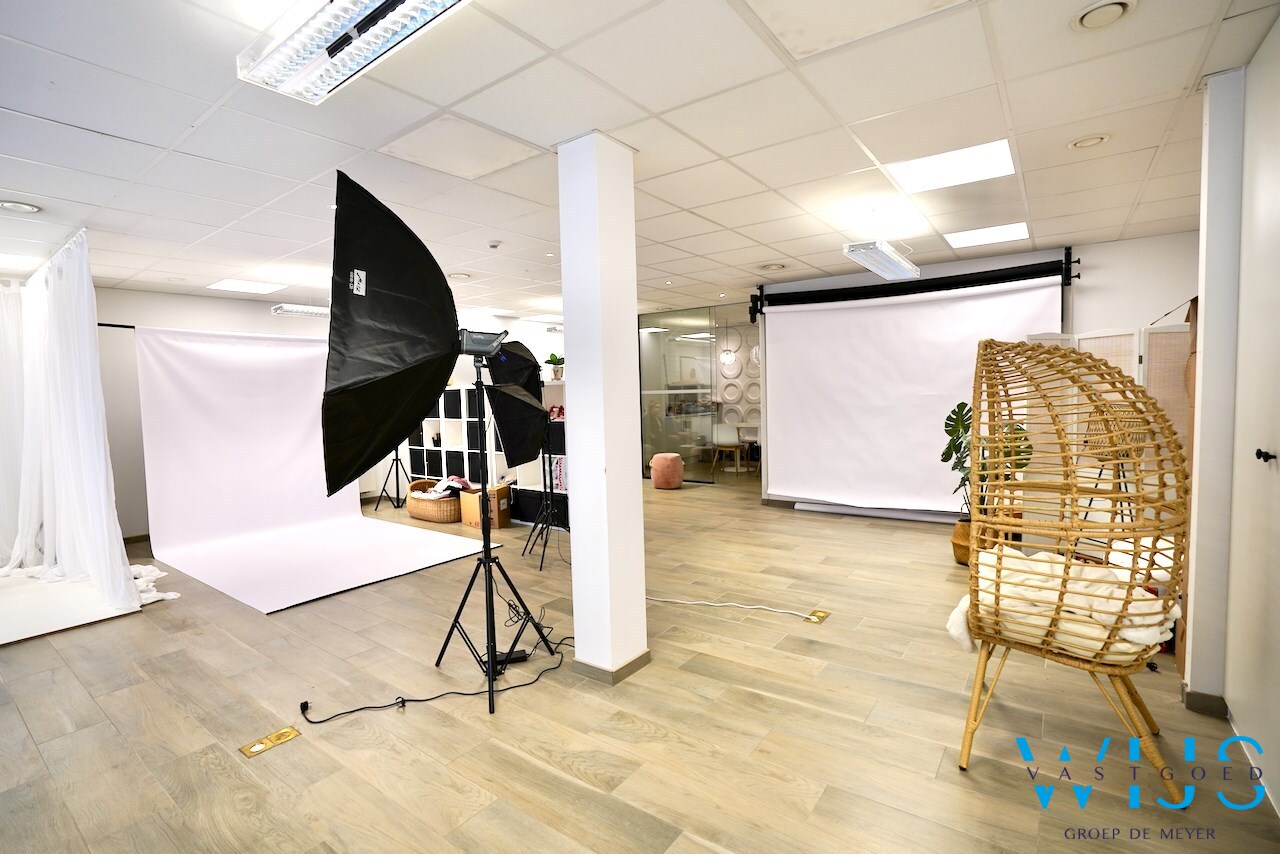 Multifunctioneel handelspand te centrum SLEIDINGE! 