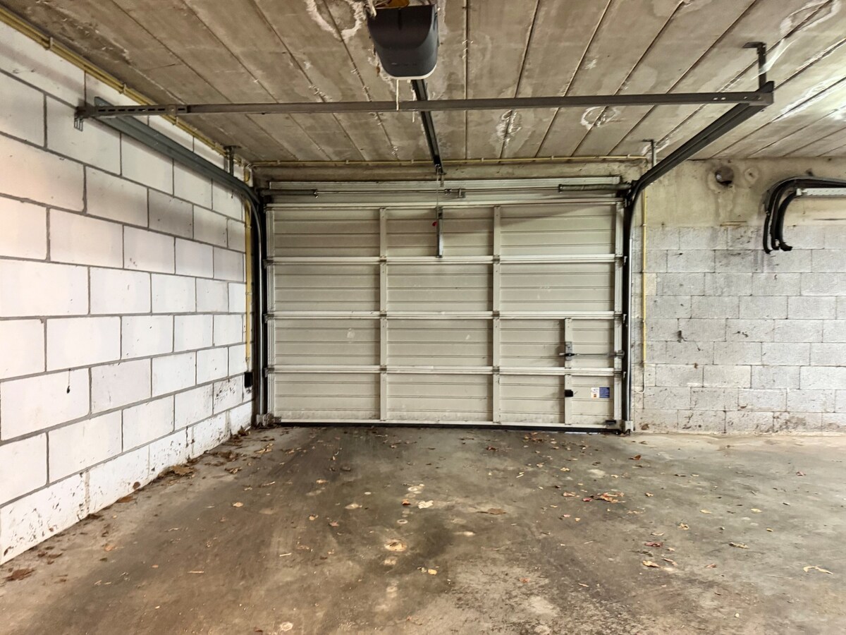 Appartement met 2 slaapkamers en autostandplaats in centrum Leuven 