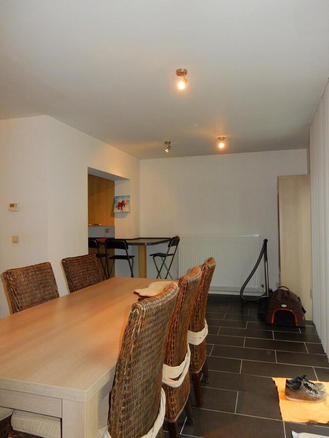 Half-open gerenoveerde woning te Jabbeke 