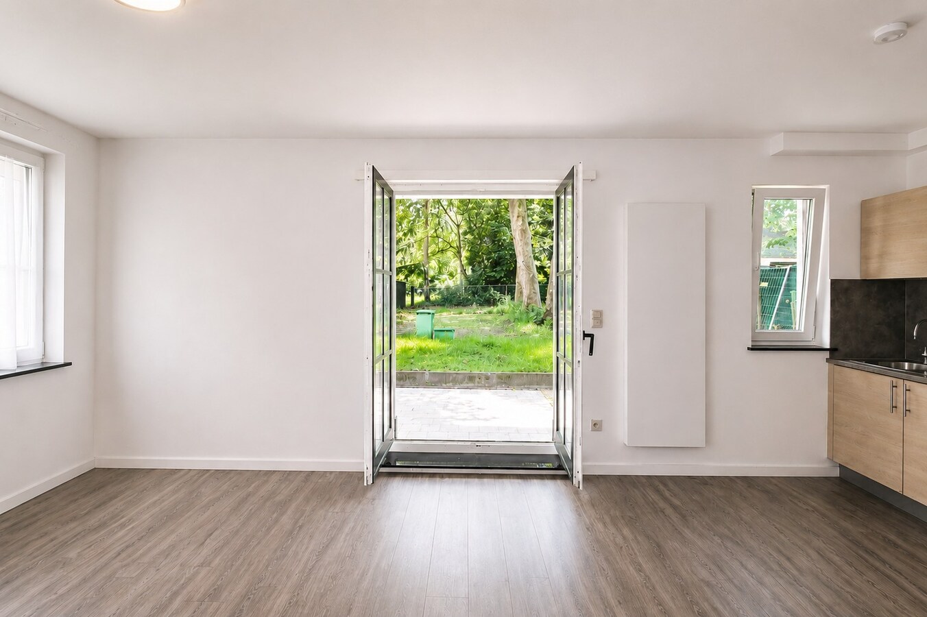 Uitzonderlijk opbrengsteigendom met 5 entiteiten, ruime zuidgerichte tuin en sterke investeringsopportuniteit in rustige groene woonomgeving te Sint-Niklaas! 