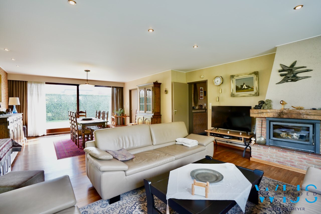 Schitterend woonhuis op een fantastisch perceel van 2859 m² te Drongen ! 