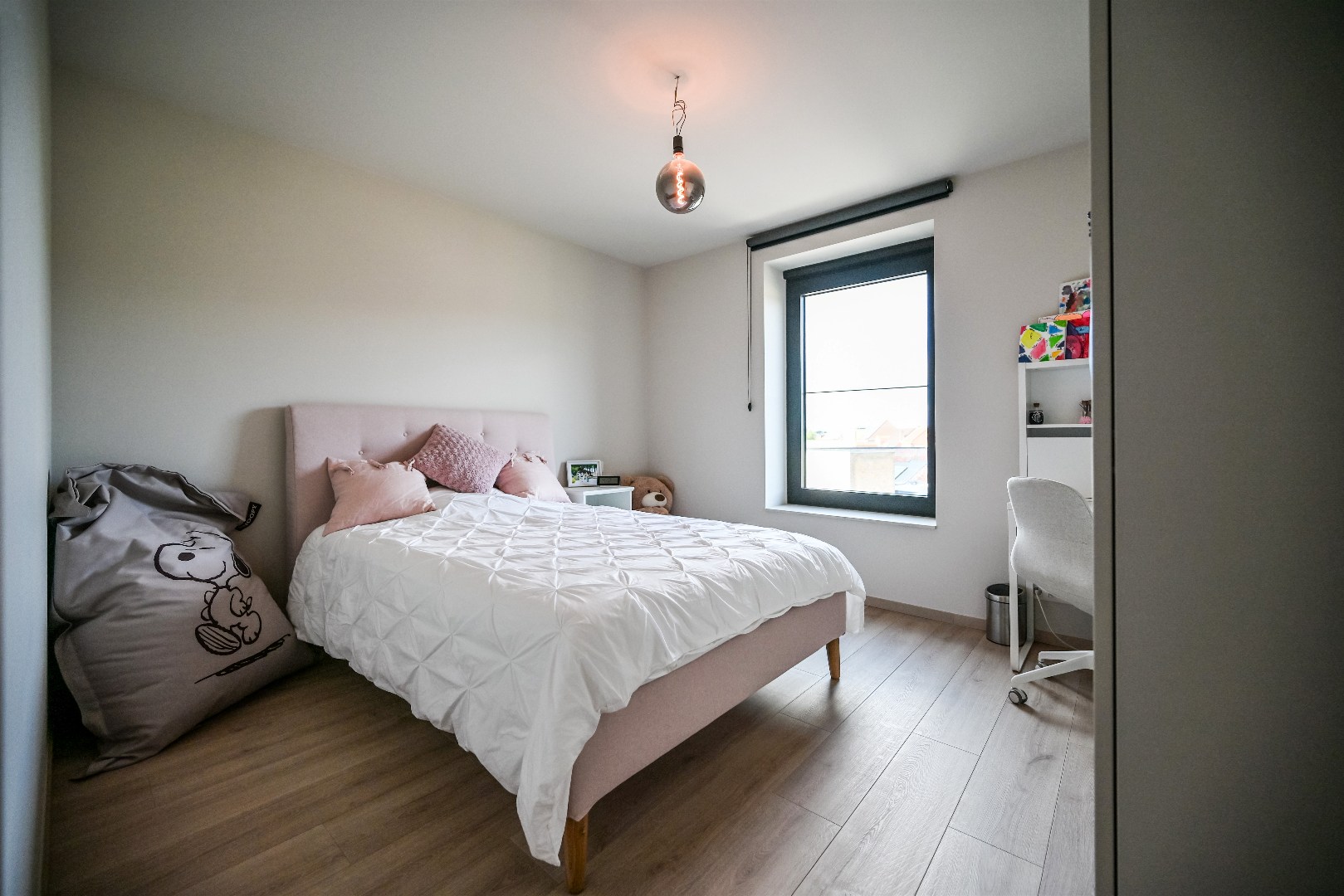 Appartement met 2 slaapkamers, terras en autostaanplaats te centrum Maldegem 