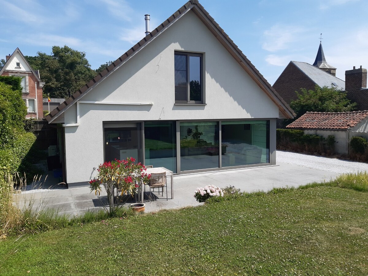 Energiezuinig wonen met weids uitzicht. 