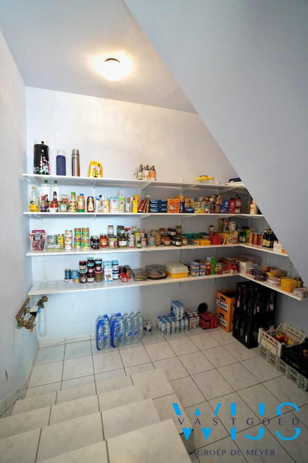 Ongelooflijk goed onderhouden bungalow te Bassevelde ! 