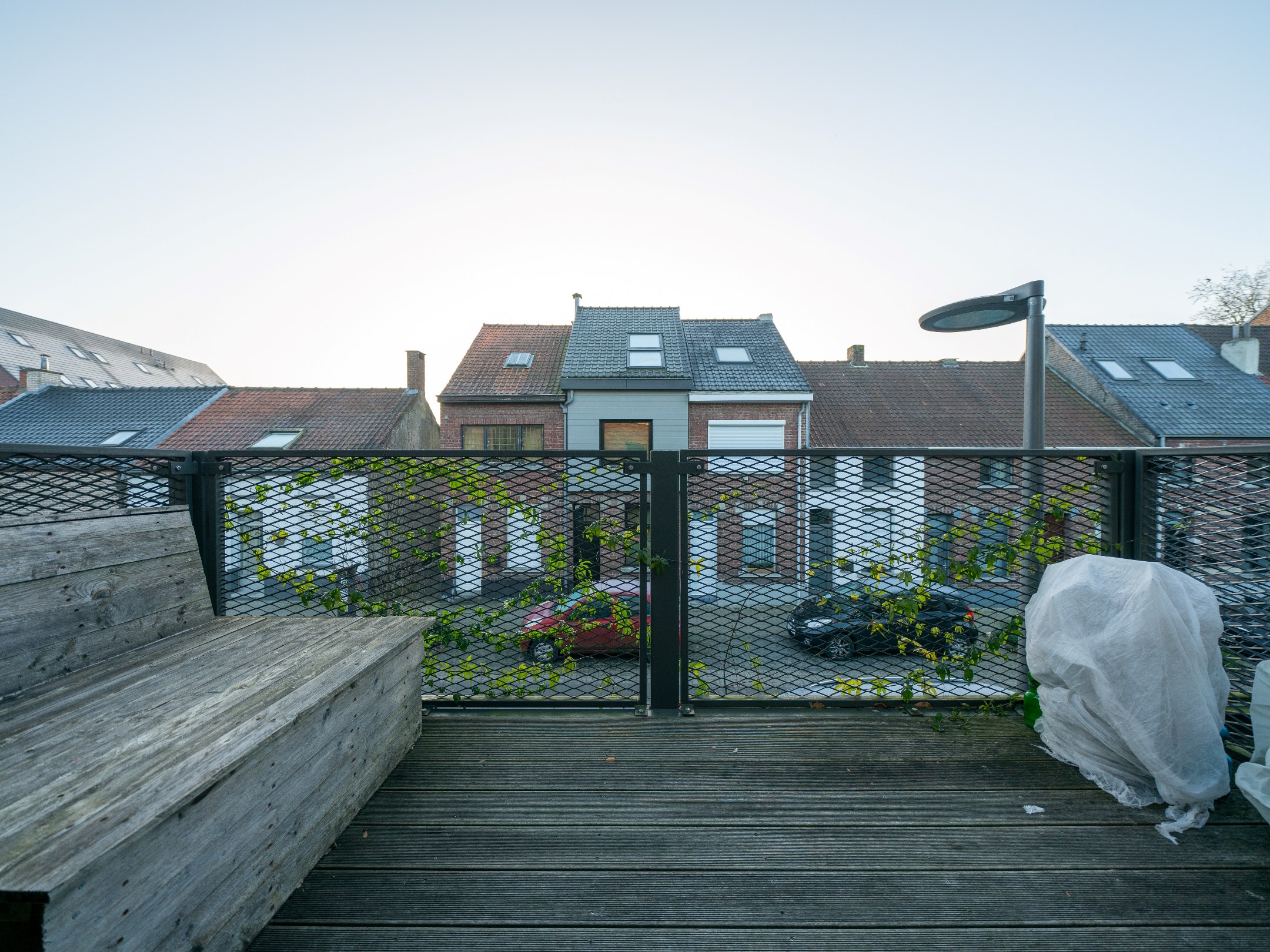 Nieuwbouwappartement met 3 terrassen, staanplaats en kelder 