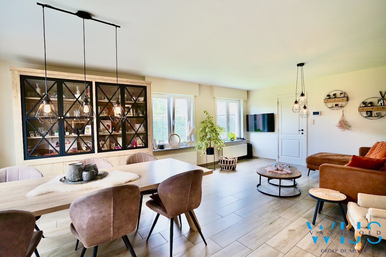 Prachtig woonhuis in een rustige woonwijk ! 