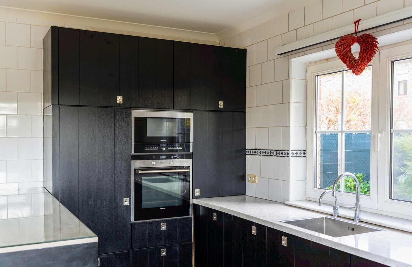 Royale villa met zwembad en extra woonruimte op 3070 m² 