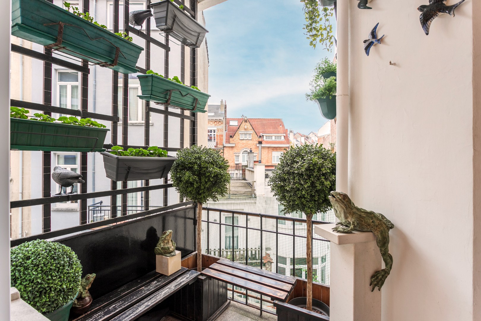 Karaktervol appartement met 2-3 slpk nabij het Brugmannplein. 