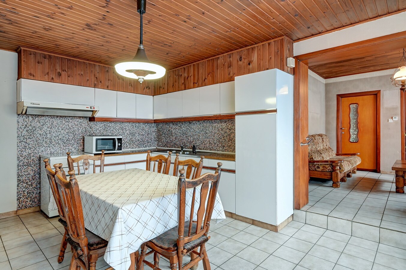 Te renoveren woning op een prachtig perceel van circa 22 are 