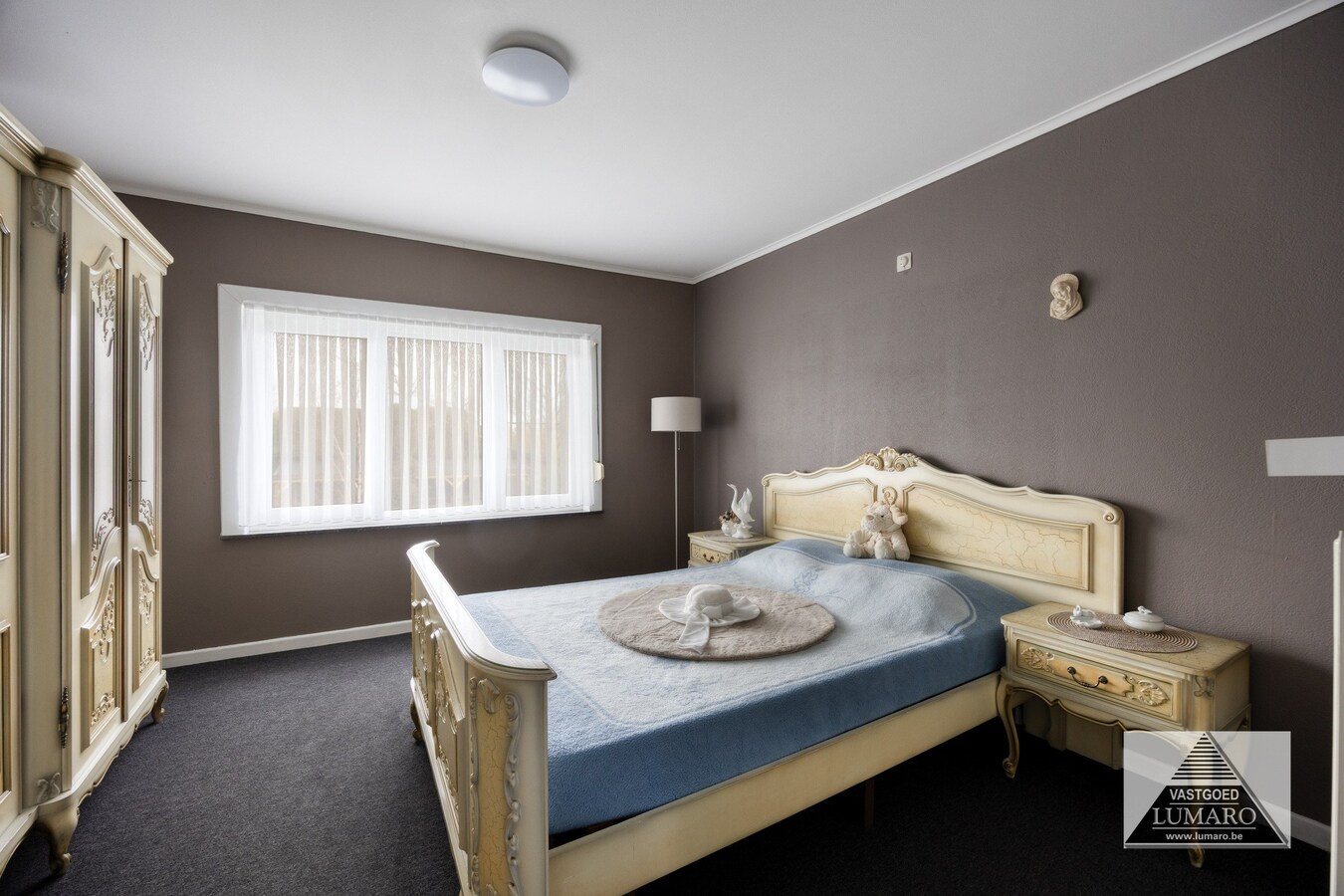 Landelijk gelegen goed onderhouden vrijstaande woning 