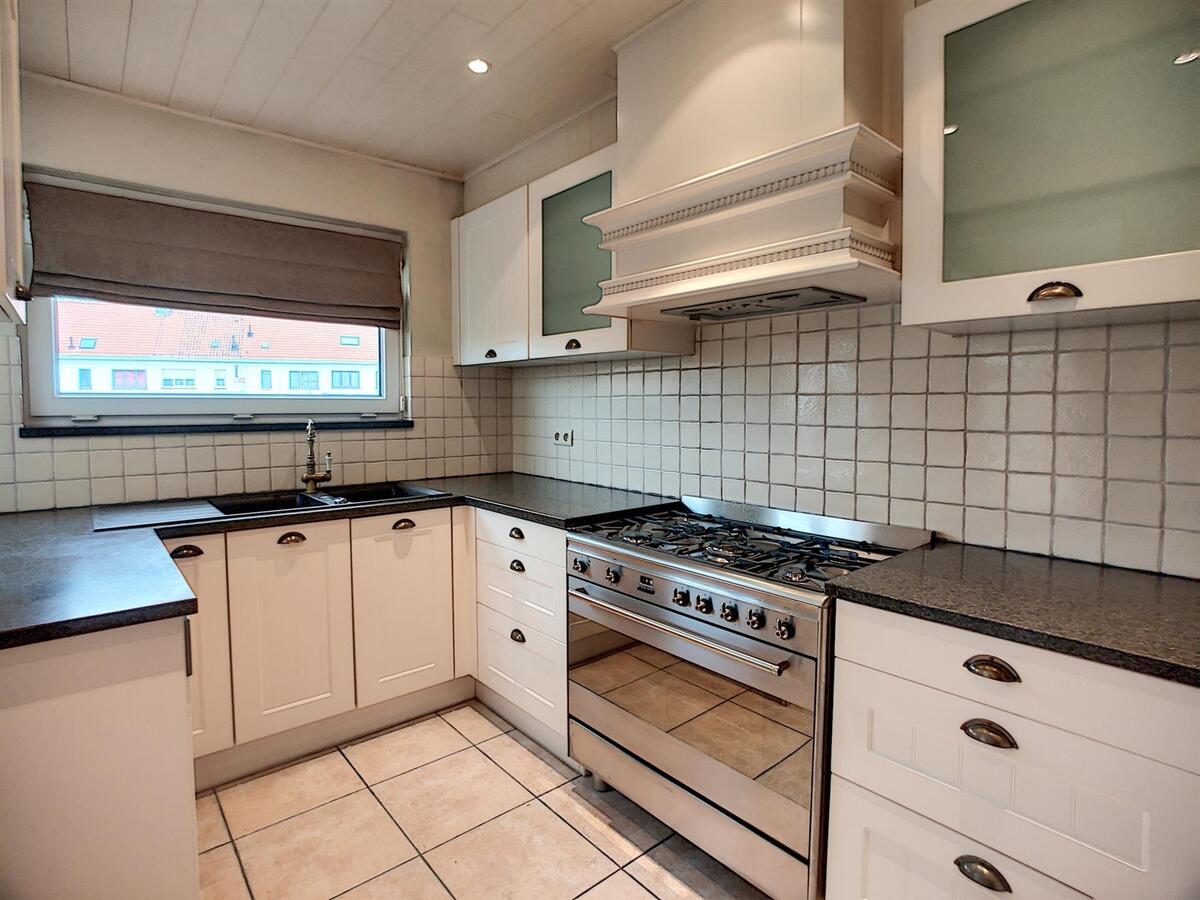 Mooie bel-étage met grote tuin en achteruitgang - Zeebrugge 