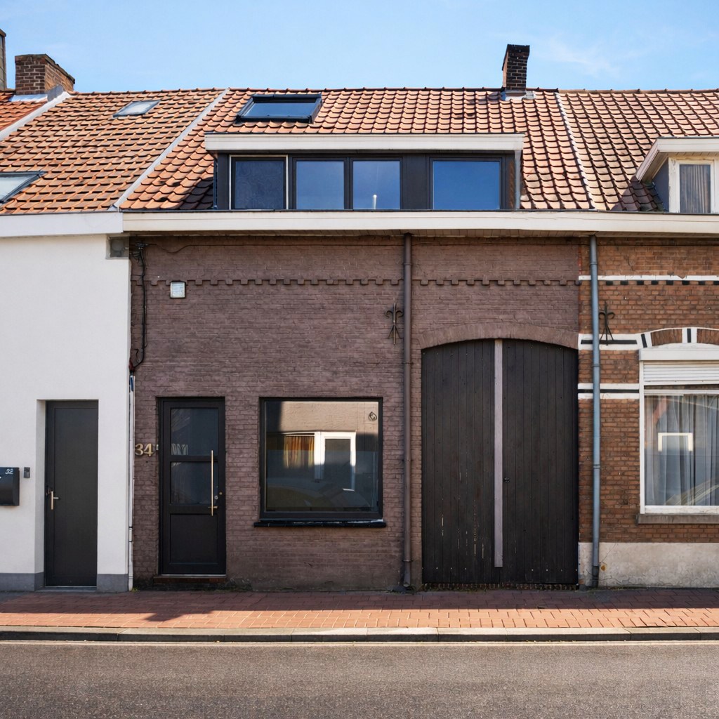 Rijwoning met zonnige tuin nabij centrum Maldegem. 