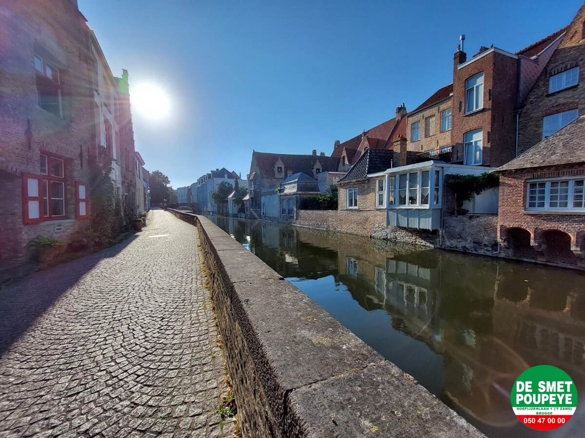 Mooi gelegen stadswoning aan de reien 