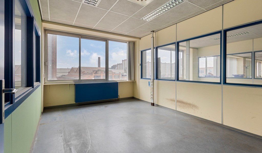 Logistiek bedrijfspand te huur op Vynckier site Gent