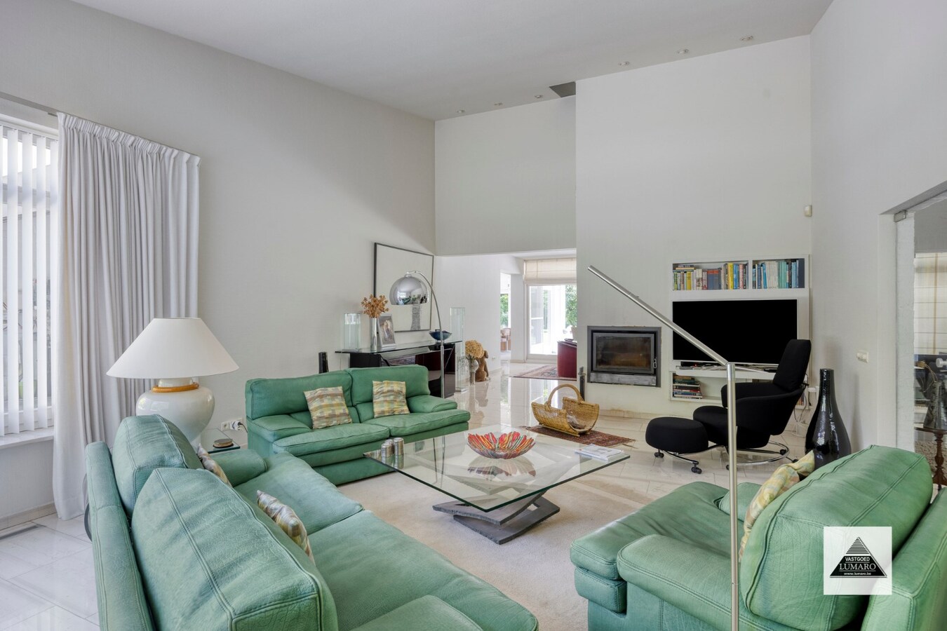 Residentieel gelegen villa op  perceel van  2.889 m². Aan Nationaal Park Hoge Kempen. 