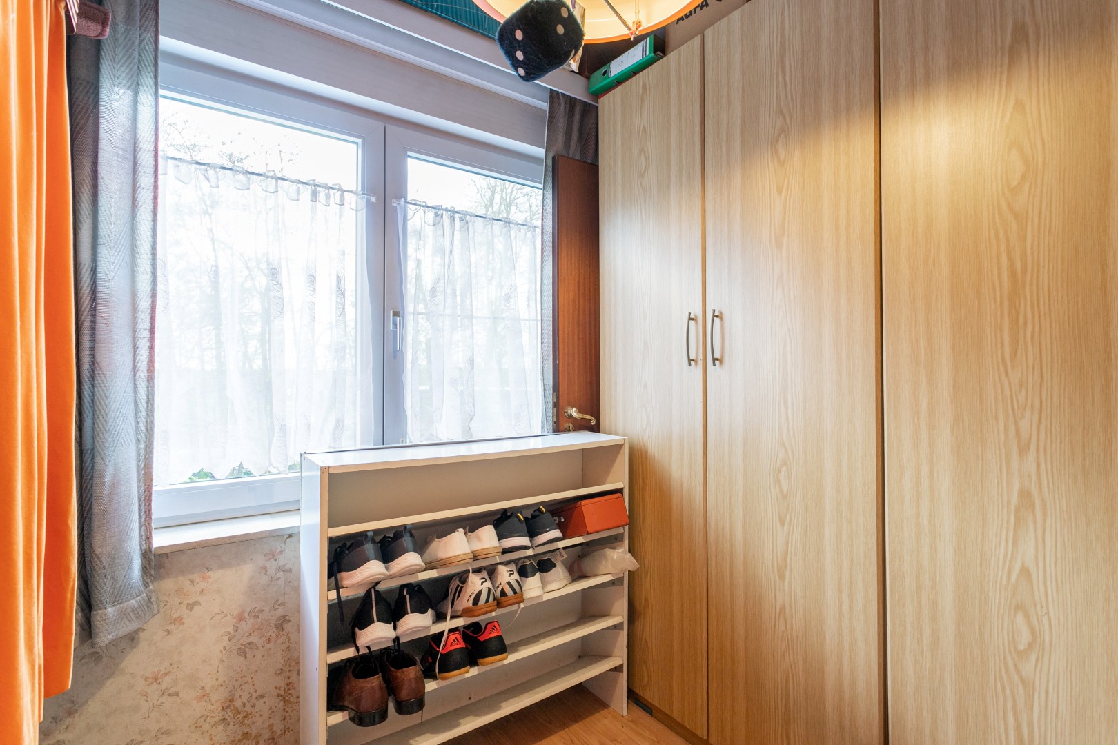 Solide woning te koop met 3 slpks, garage, veranda en tuin 