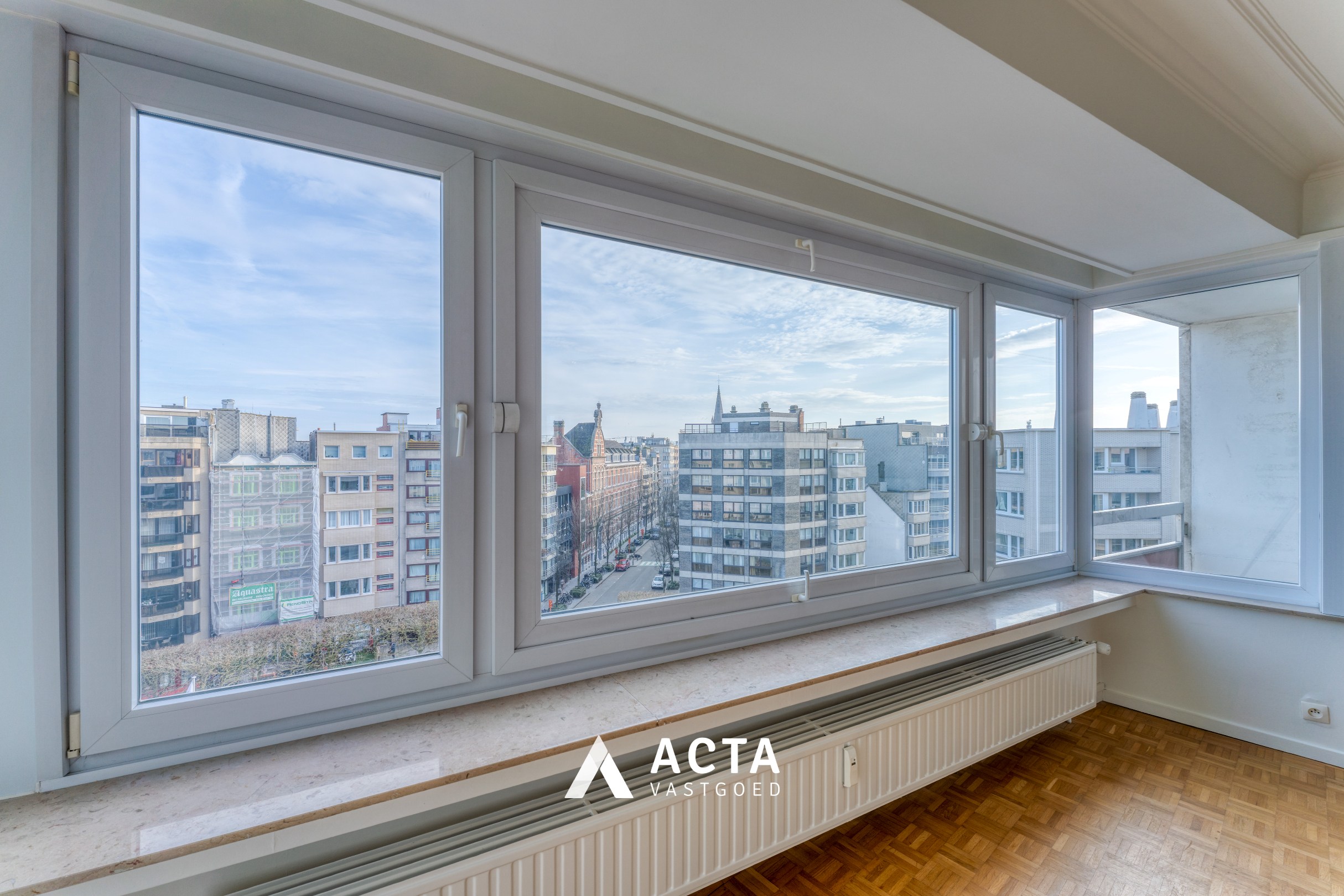 Appartement met twee slaapkamers op het Leopold I-Plein 