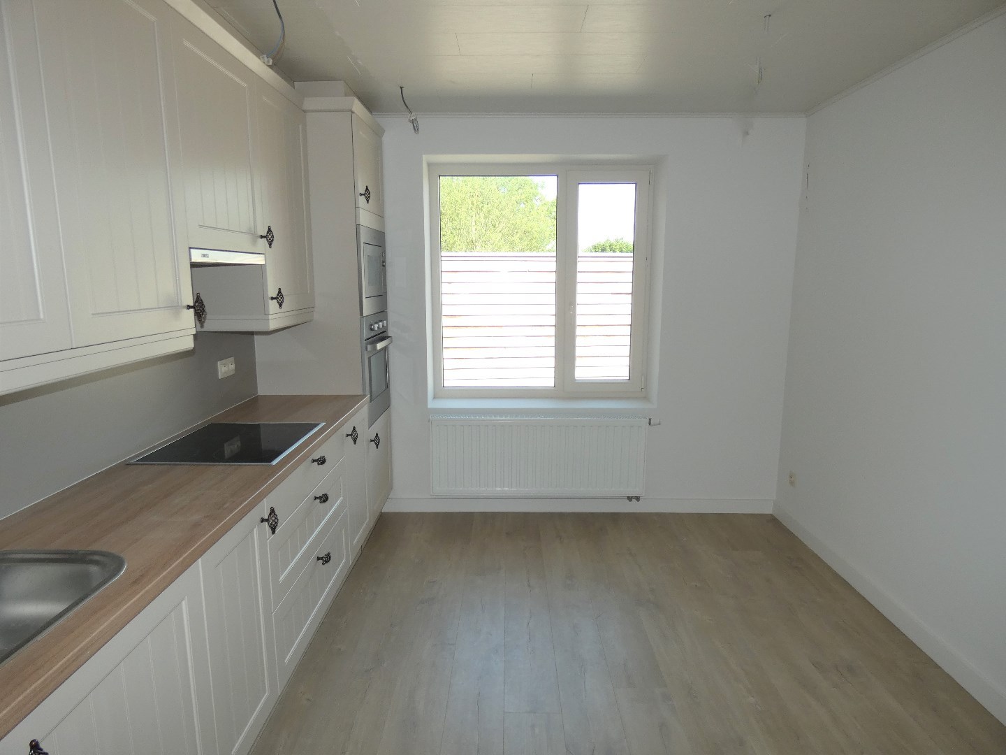 Instapklare energiezuinige woning (216 m²) met 3 slpk en zonneterras, Eernegem 