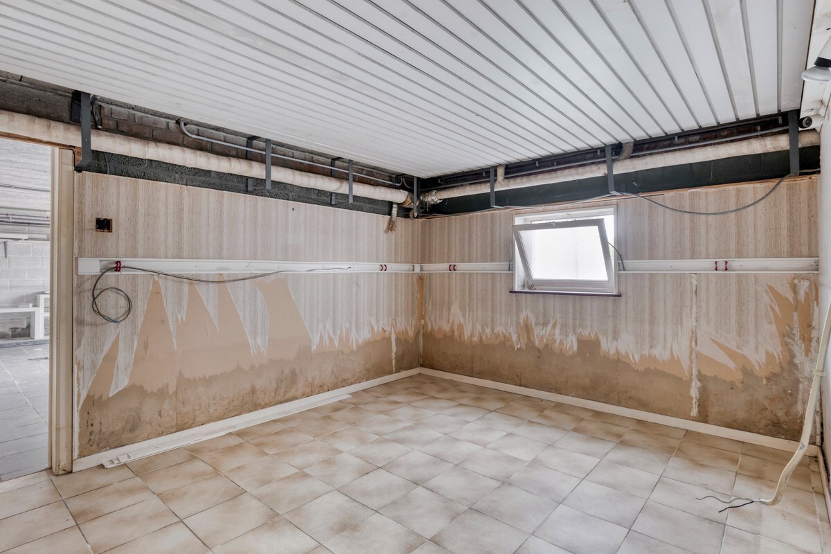 VILLA  met tuin, terras en garage in Zoutleeuw 