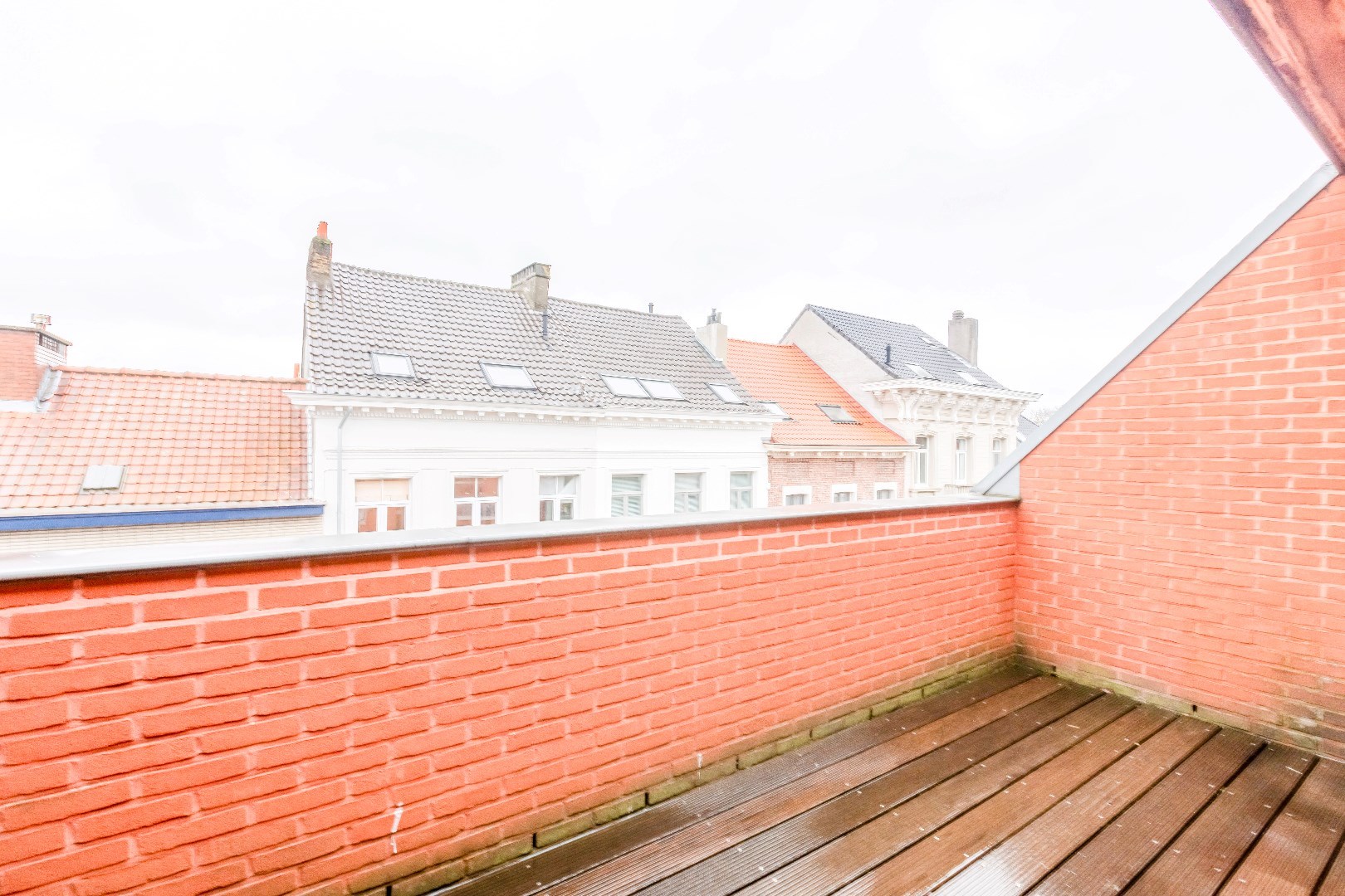 Gemeubeld duplex-appartement met terras 
