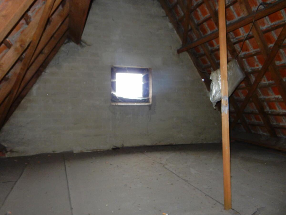 Karaktervolle halfopen woning met garage 