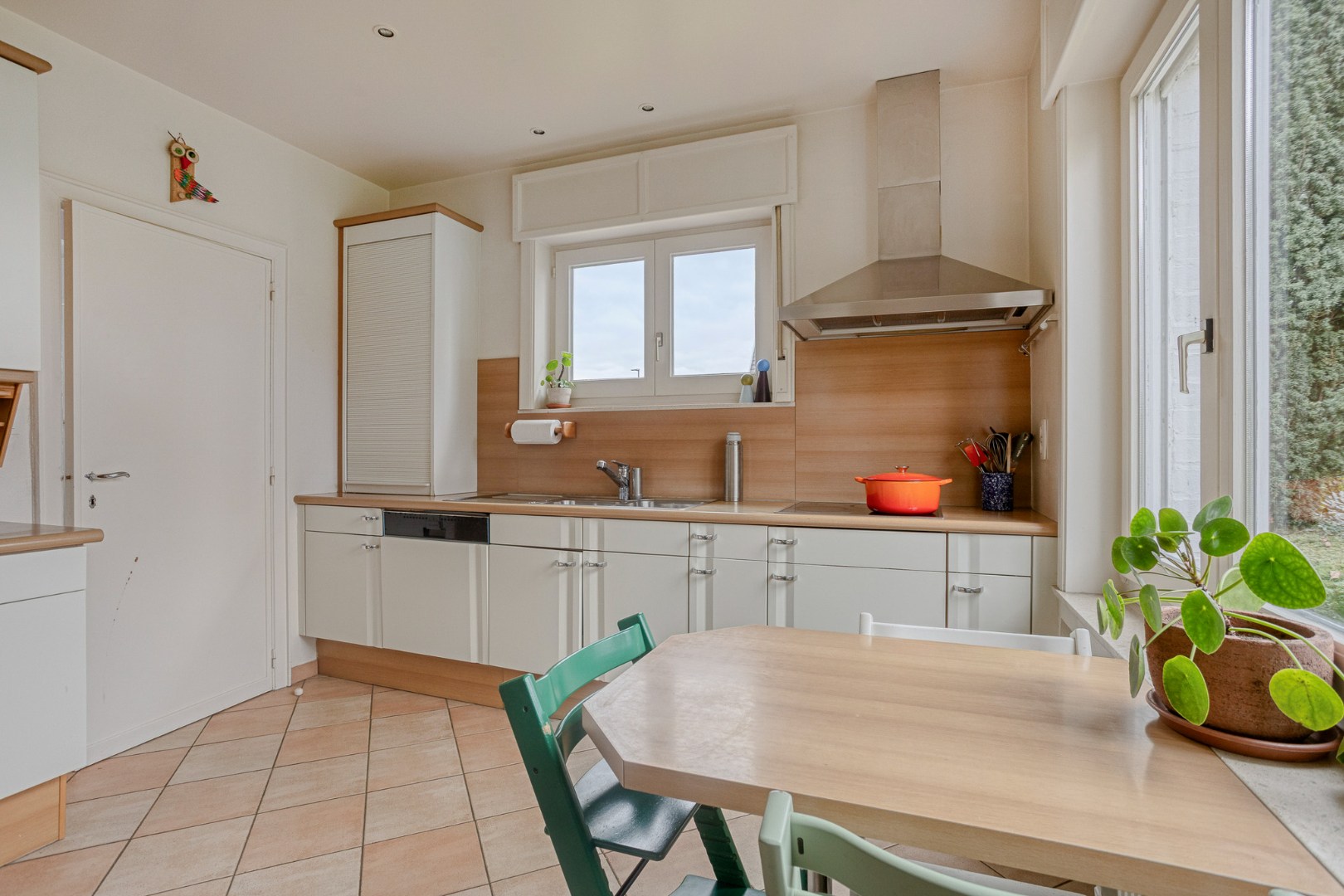 Authentieke en karaktervolle VILLA in residentiële, groene omgeving 1650 BEERSEL 