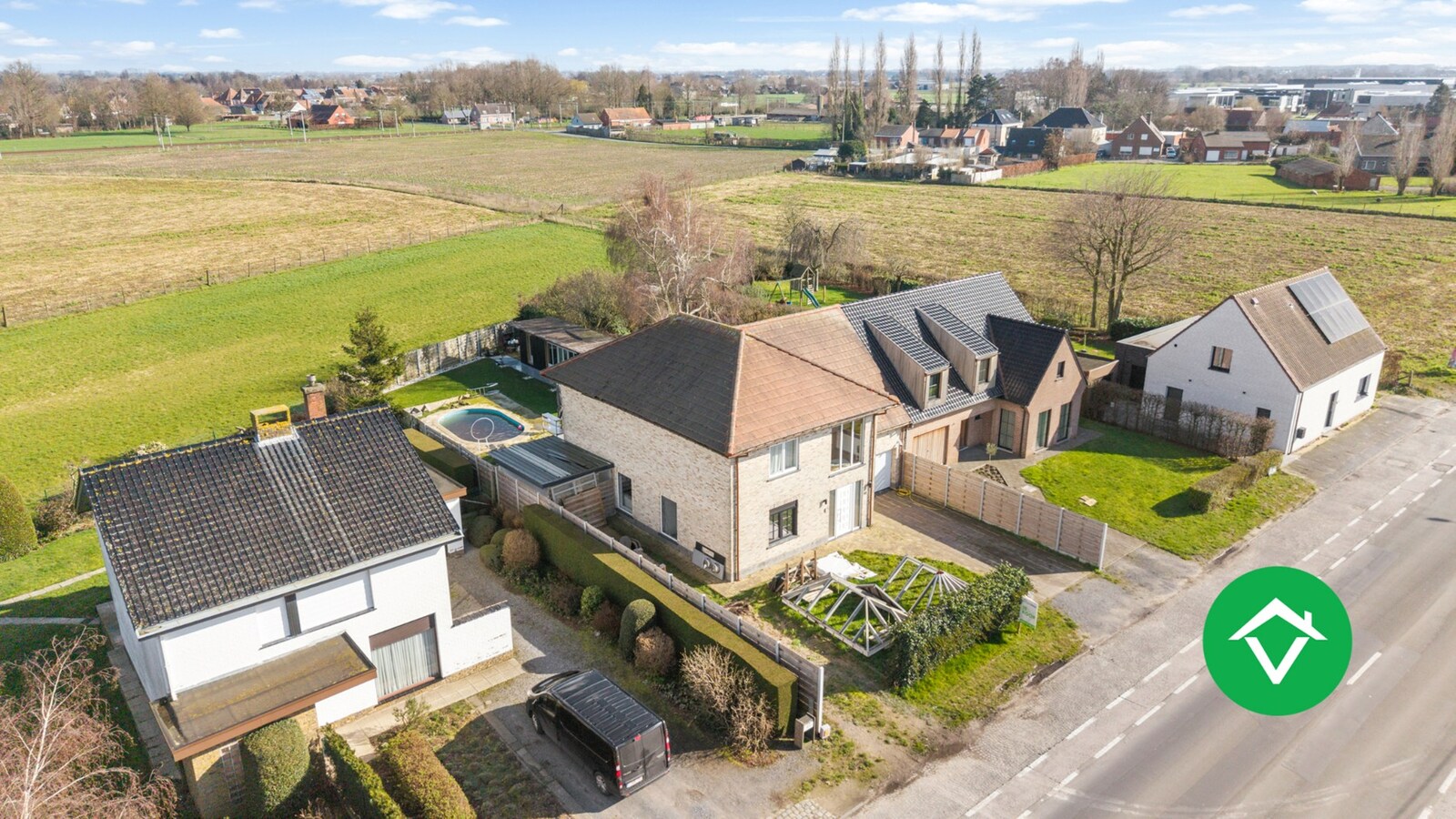 Woning met 4 slaapkamers en tuin te Torhout 