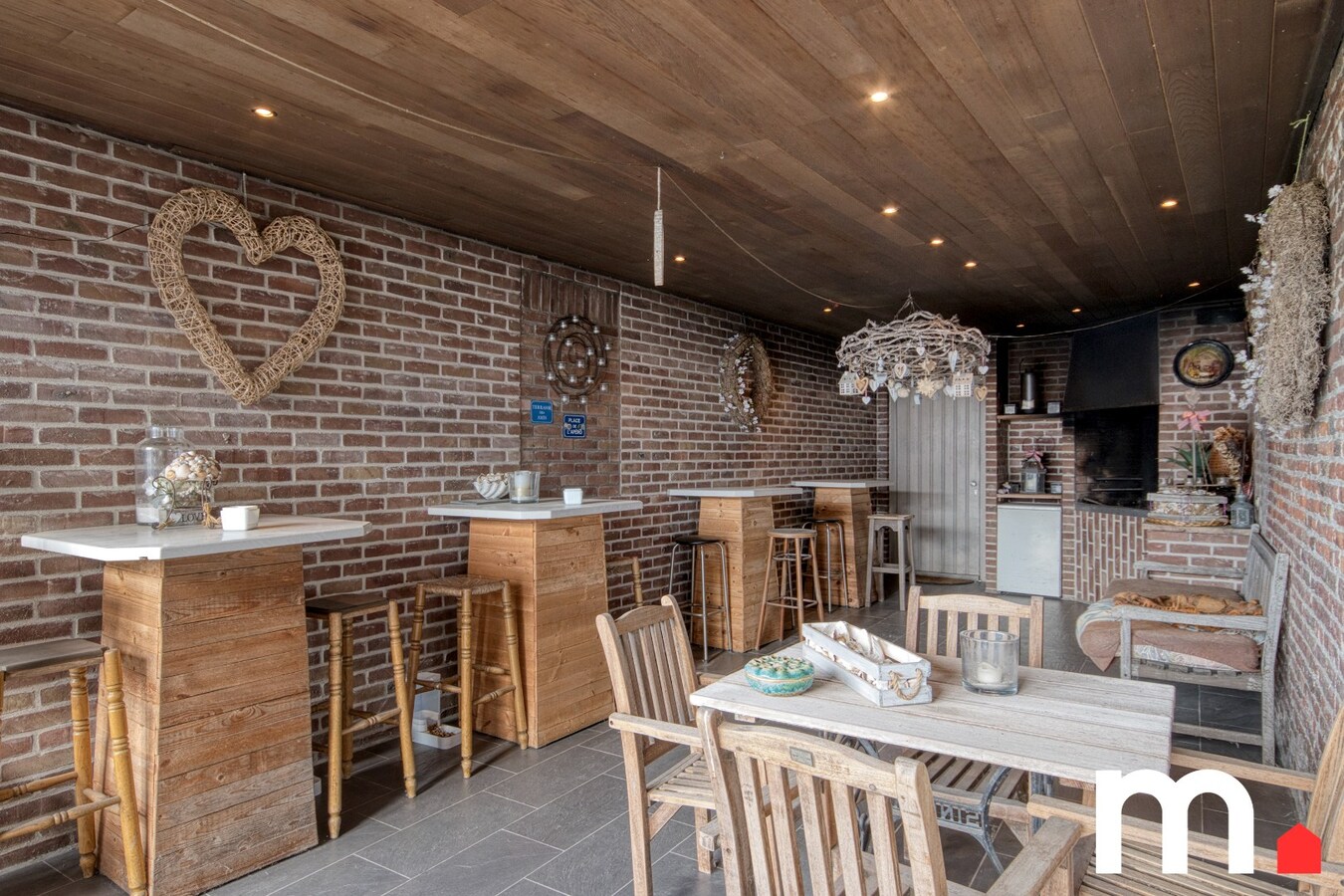 Authentiek commercieel pand met woonst in Gottem te koop ! 