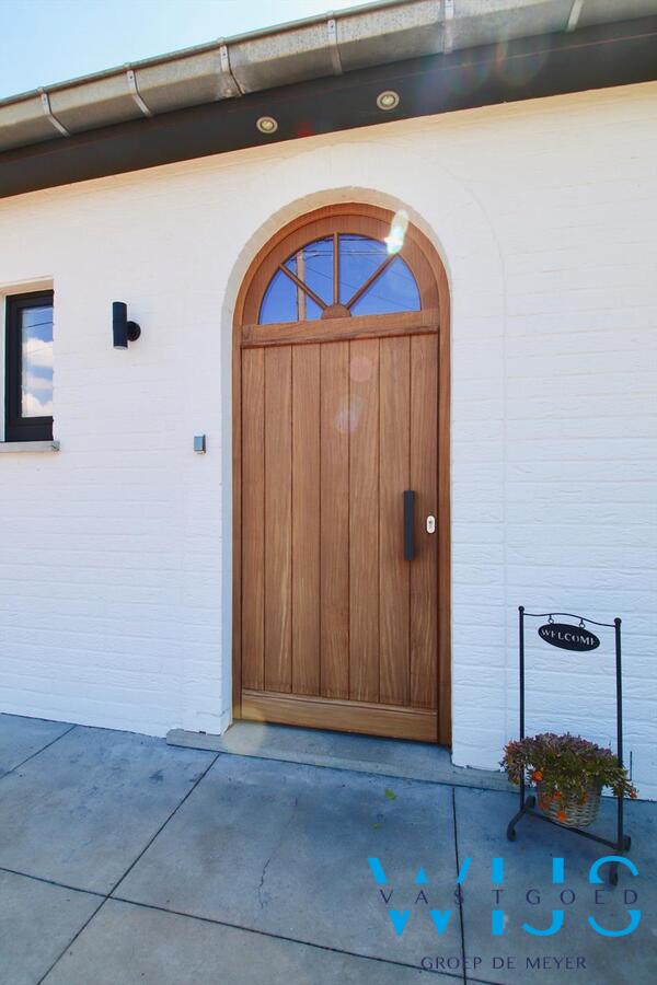 Gerenoveerd en smaakvol woonhuis op een toplocatie in Ertvelde ! 