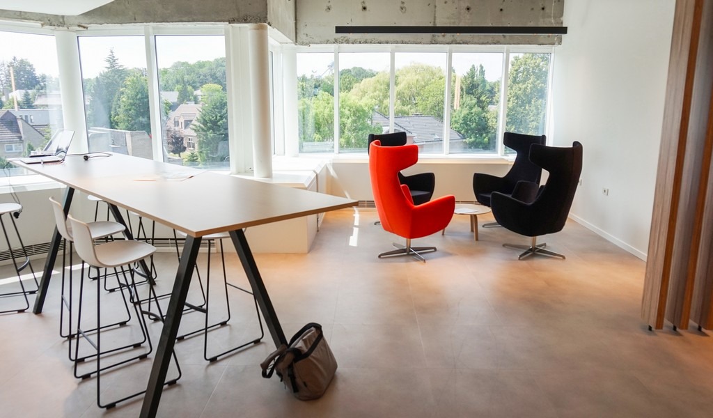 Moderne gerenoveerde kantoren te huur in Strombeek-Bever