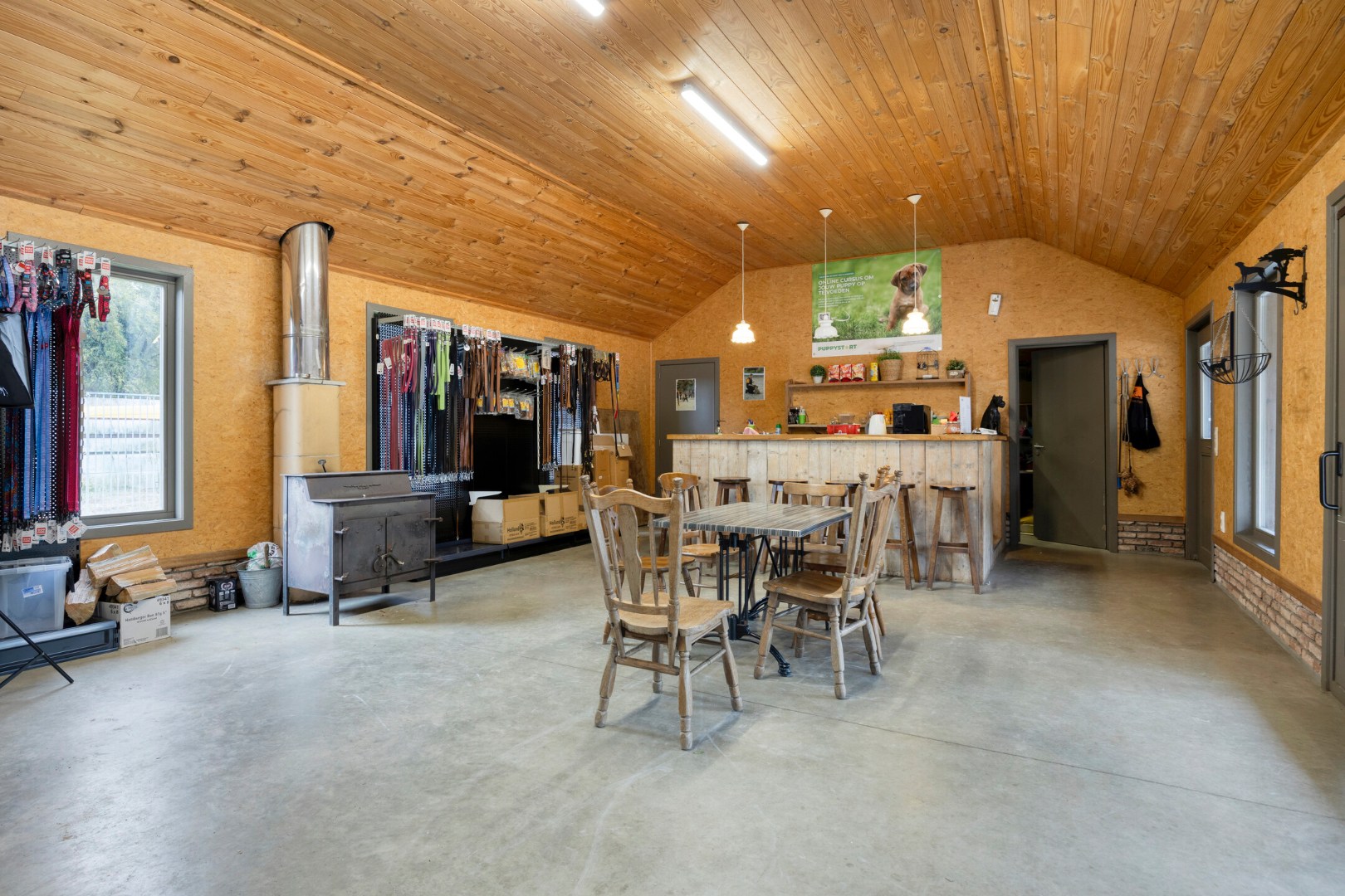 Ruime instapklare woning met 4 slpk. op perceel van 61a 2ca in Mol 