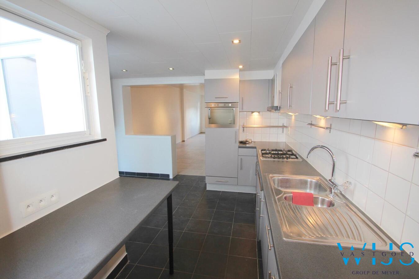 Toffe instapklare woning vlakbij de invalswegen ! 