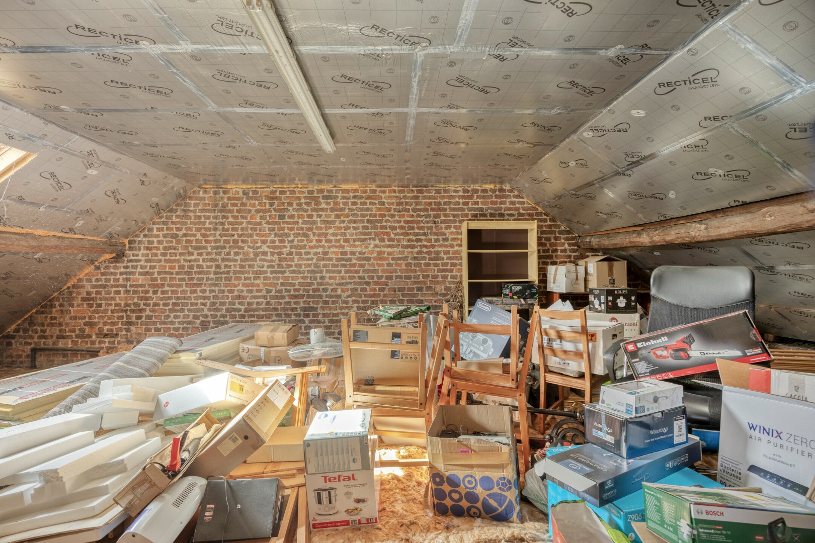 Woning met 3 ruime slaapkamers, bureau, tuin , kelder en zolder in Kessel-Lo! - EPC 198 kWh/m² - bewoonbare opp. 233 m² 