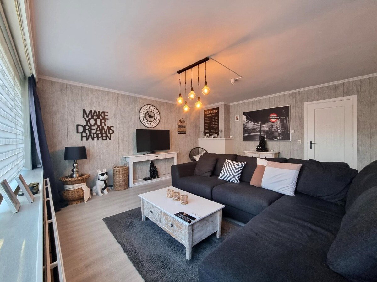 Centraal gelegen appartement met twee slaapkamers te Knokke 