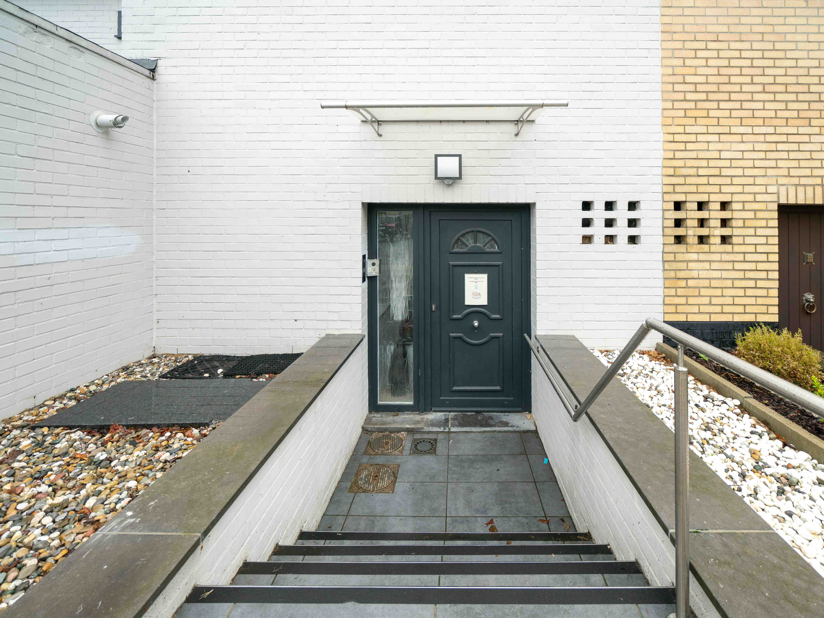 Rustig gelegen gerenoveerde woning met 3 slpk en tuin 