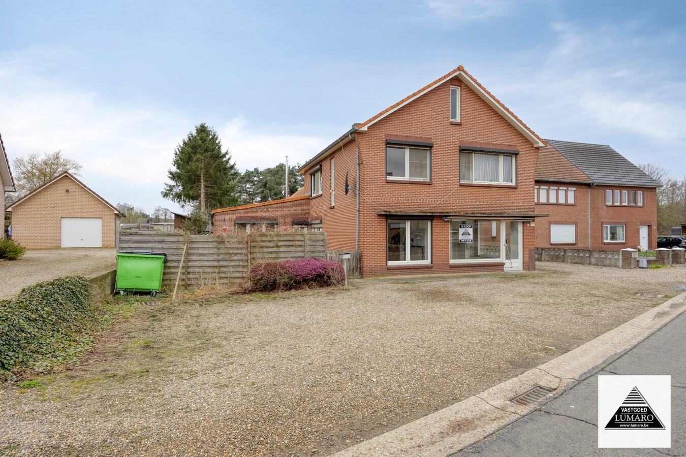 In een rustige omgeving gelegen vrijstaande woning op 1.340 m² 