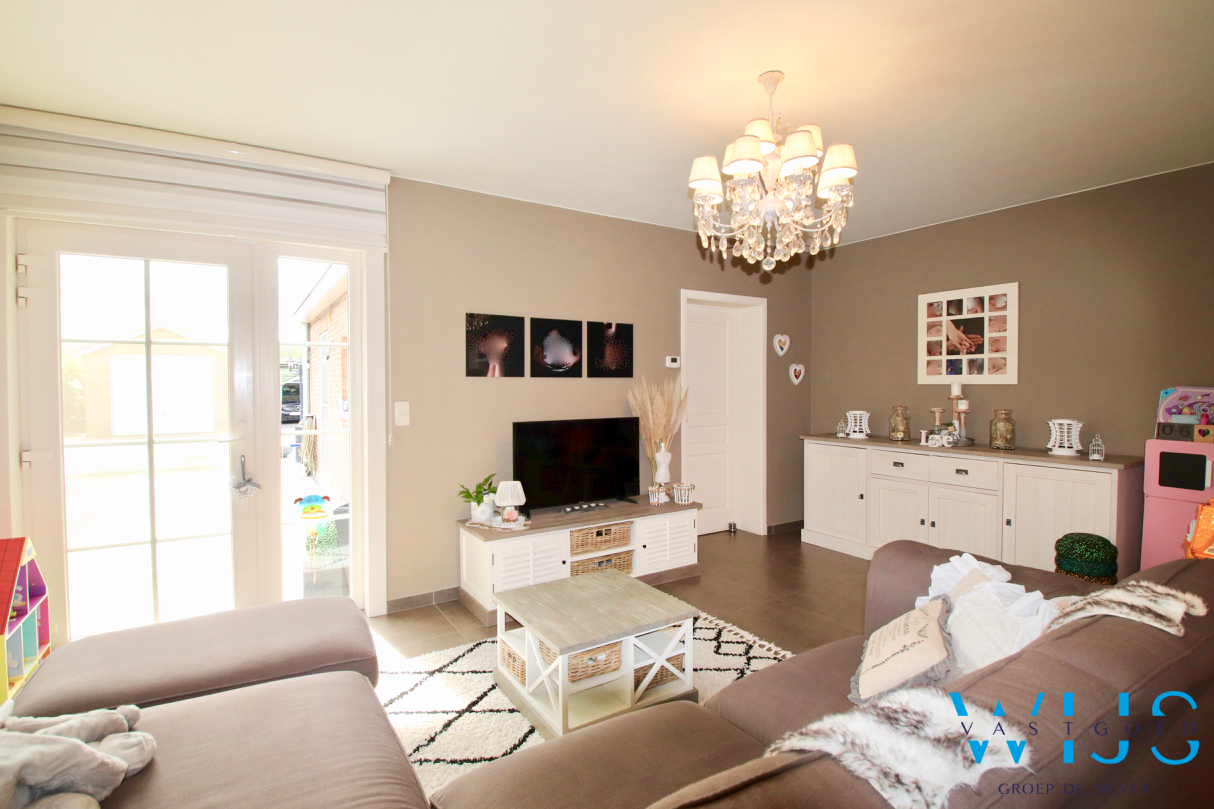 Instapklare gezinswoning met ZUIDgerichte tuin te Evergem! 