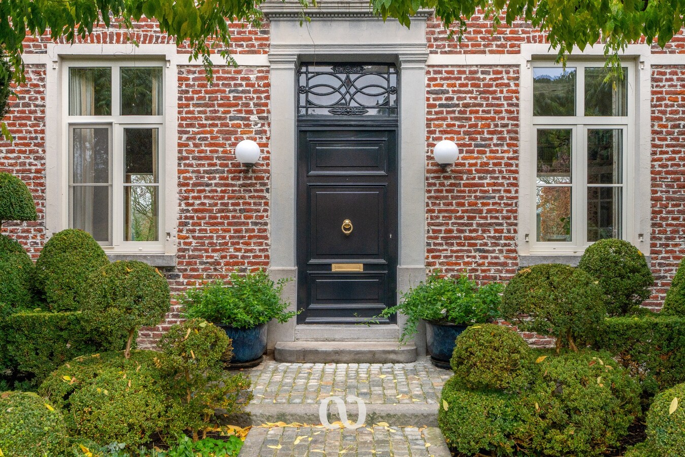 Exclusieve villa met unieke parksetting in Mater 