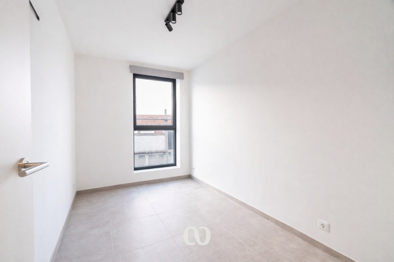 Modern en lichtrijk appartement te huur in de Beverestraat 