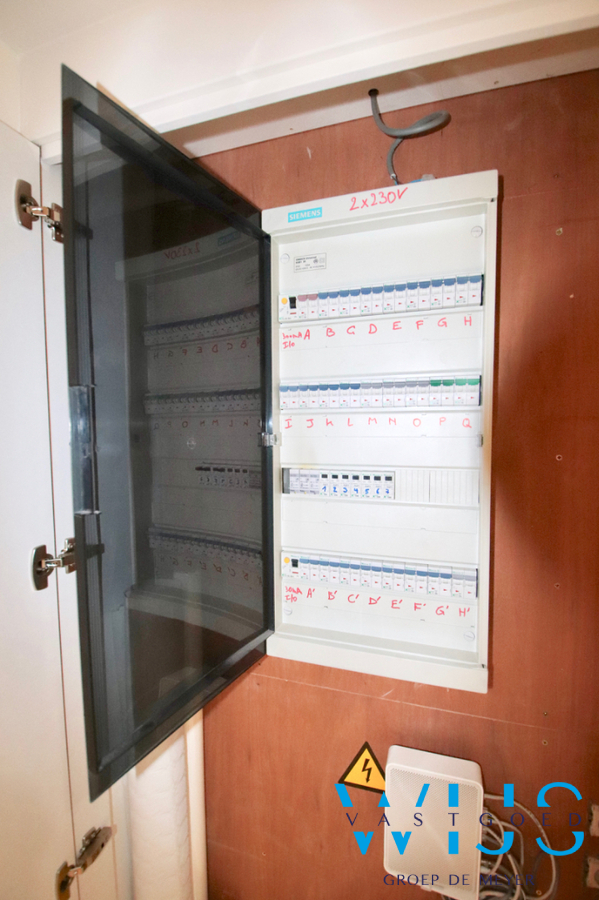 Super gezellige instapklare woning in Hartje Assenede ! 